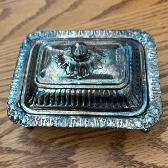 box - Picture 3 of 8